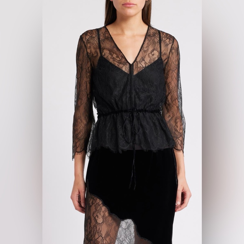 NWT $428 Frame Lace V-Neck Blouse with Waist Bow Black